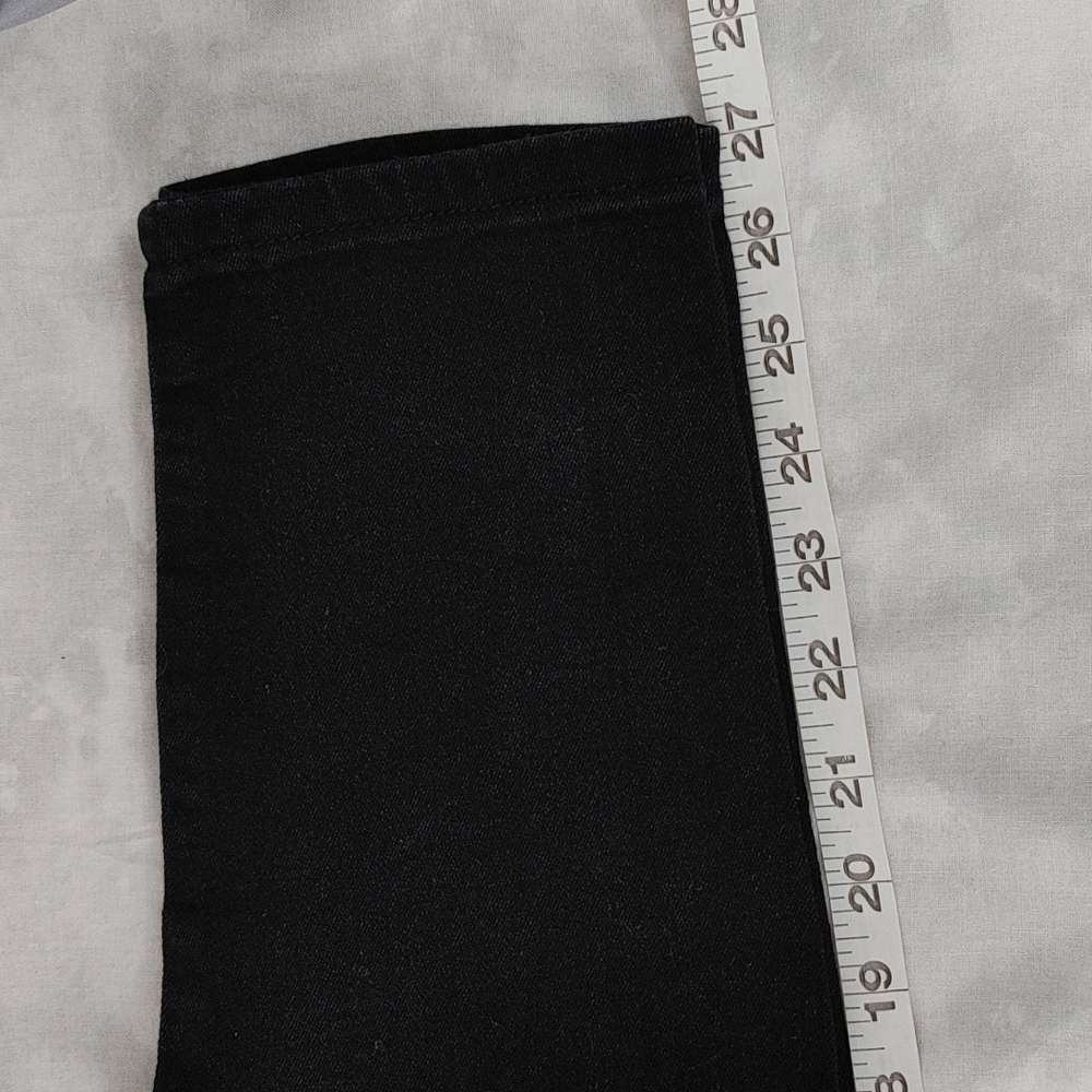 Forever 21 Black Skinny Jeans - Picture 10 of 10